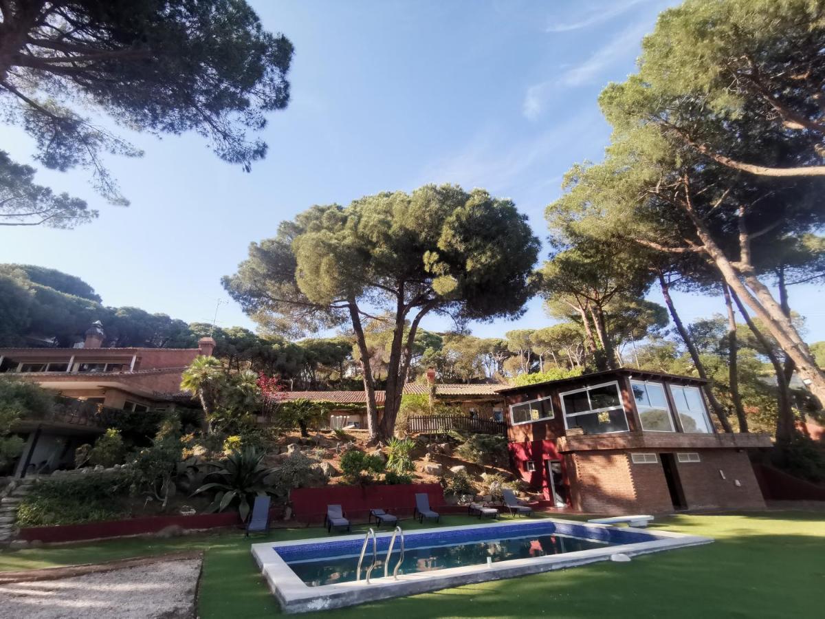 Villa Maresme & Villa Rosa Mataró Buitenkant foto