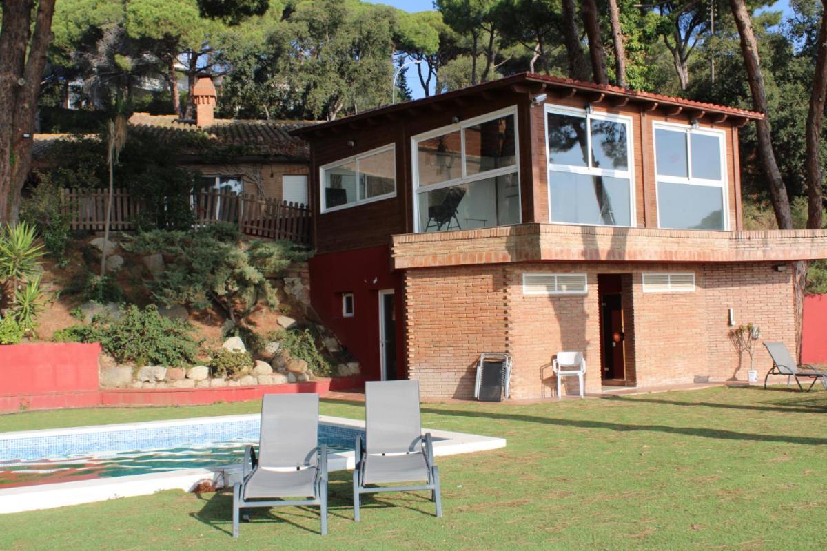 Villa Maresme & Villa Rosa Mataró Buitenkant foto