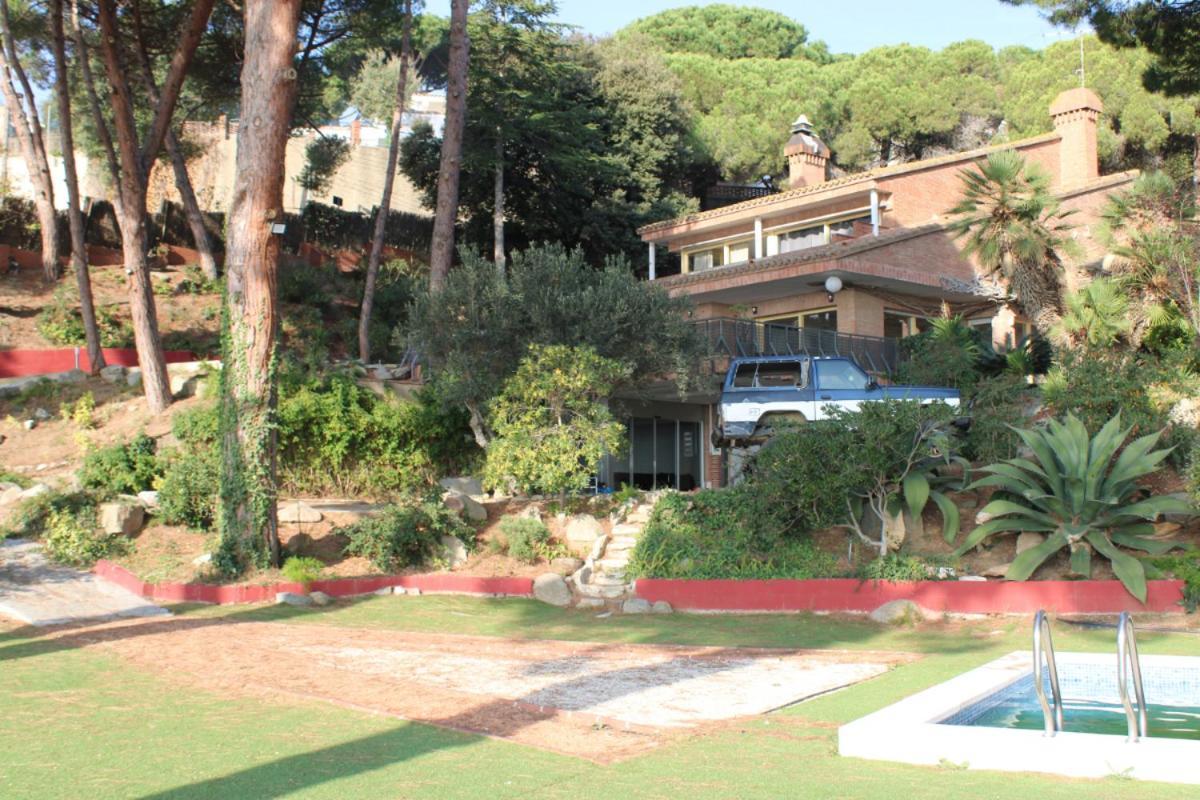 Villa Maresme & Villa Rosa Mataró Buitenkant foto