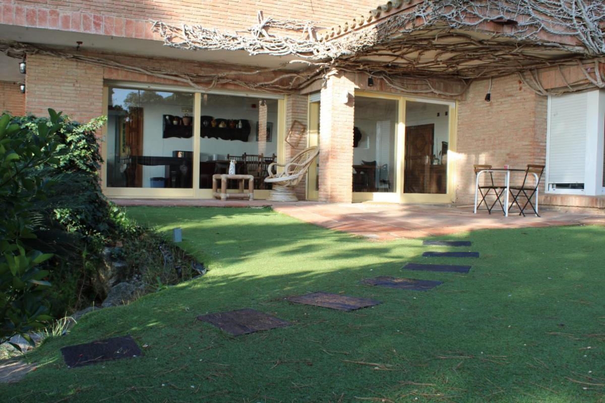 Villa Maresme & Villa Rosa Mataró Buitenkant foto